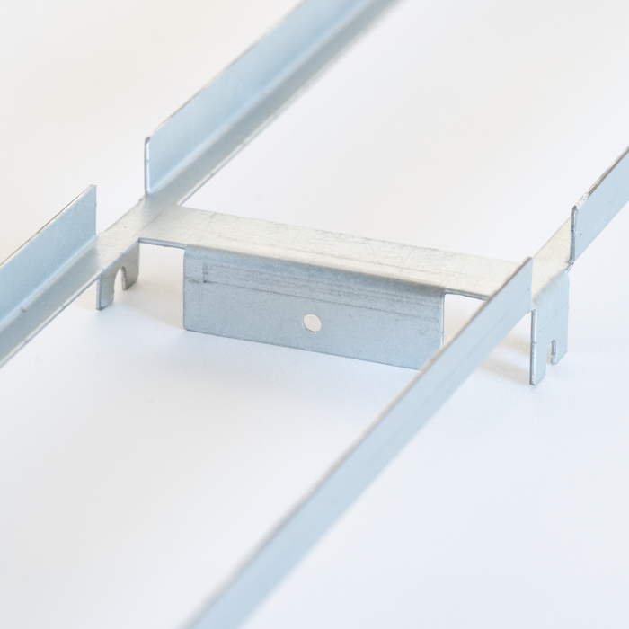 エアトオル専用　スチール受け材