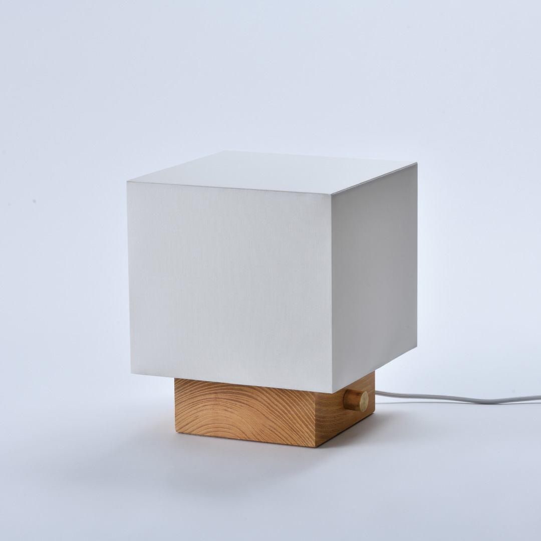 KECKシリーズ 四角スタンド(中) SSM/堀部安嗣設計